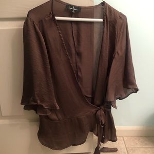Lulu’s NEVER WORN Silky Tie Front Top
